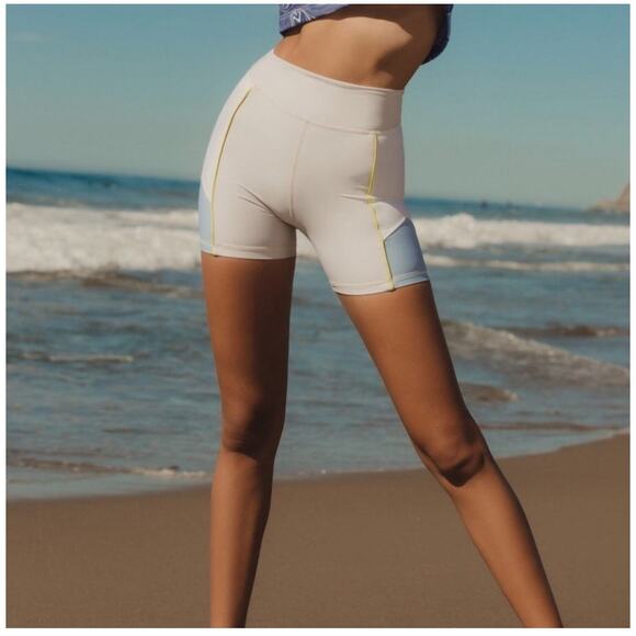 The Upside Pastel Panelled Mini Spin Shorts Size 8 - Picture 1 of 8